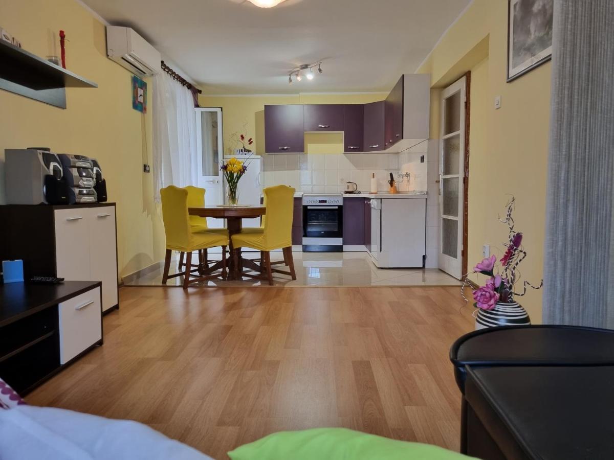 Apartment Sanja พาซิน ภายนอก รูปภาพ